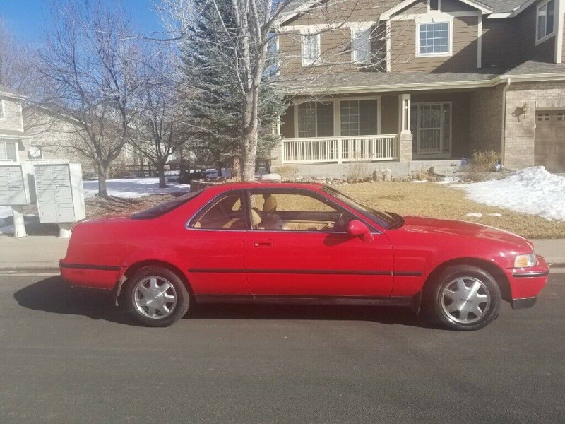 Illustration for article titled At $5,500, Could This 1992 Acura Legend Coupe Be Mythical or Just a Big Mistake?